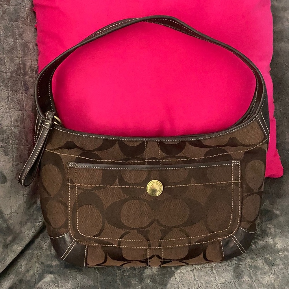 🤎COACH signature monogram shoulder bag🤎